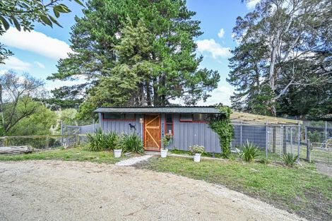 Photo of property in 2553 Taihape Road, Sherenden, Hastings, 4179