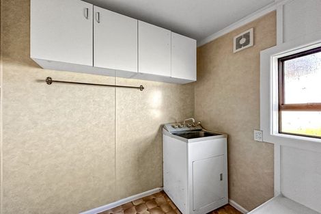 Photo of property in 21 Hood Street, Castlecliff, Whanganui, 4501