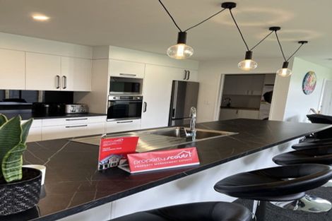 Photo of property in 16 Renfrew Street, Waikiwi, Invercargill, 9810