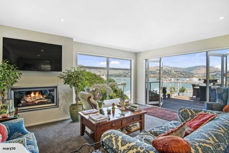 Photo of property in 1 Simeon Quay, Lyttelton, 8082