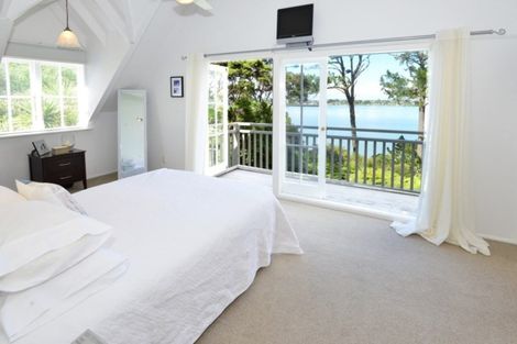 Photo of property in 59 Chatham Avenue, Paremoremo, Auckland, 0632