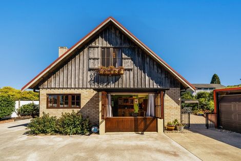 Photo of property in 18b Mountain Road, Mount Wellington, Auckland, 1072