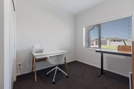 Photo of property in 57 Te Kio Crescent, Papamoa Beach, Papamoa, 3118