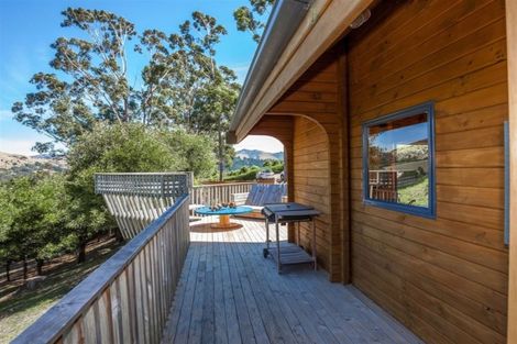 Photo of property in 484 Marine Drive, Charteris Bay, Lyttelton, 8971