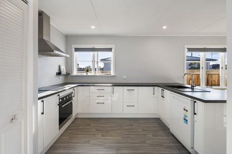 Photo of property in 24 Pharazyn Street, Feilding, 4702