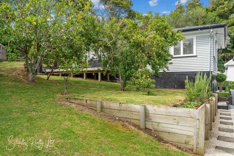 Photo of property in 16 Whaka Street, Maungaturoto, 0520