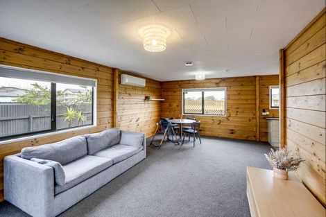 Photo of property in 8a Sidey Place, Marewa, Napier, 4110