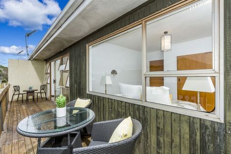 Photo of property in 2/57 Lake Road, Devonport, Auckland, 0624