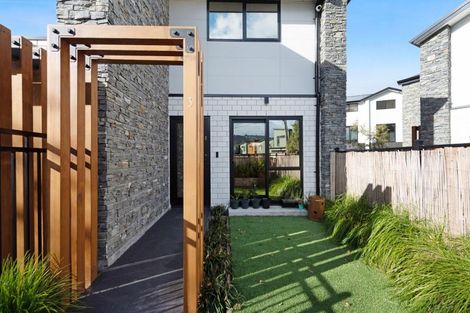 Photo of property in 2/3 Johnston Grove, Taita, Lower Hutt, 5011