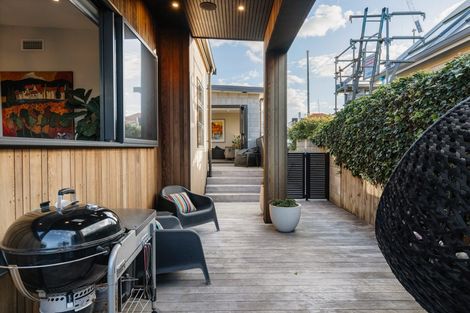 Photo of property in 67 Oceanview Road, Mount Maunganui, 3116