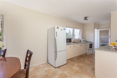 Photo of property in 21 Normandy Place, Henderson, Auckland, 0610