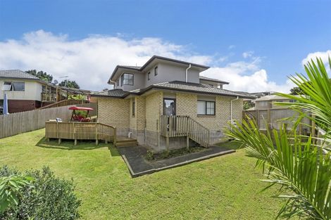 Photo of property in 6 Fairchild Avenue, Goodwood Heights, Auckland, 2105