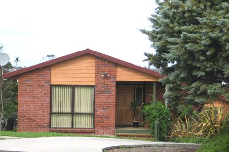 Photo of property in 23 Miriam Corban Heights, Henderson, Auckland, 0612