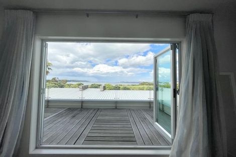 Photo of property in 47 Spinnaker Drive, Te Atatu Peninsula, Auckland, 0610