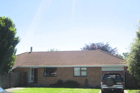 Photo of property in 17 Laramie Place, Broomfield, Christchurch, 8042