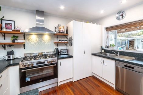 Photo of property in 37 Taverner Street, Carterton, 5713