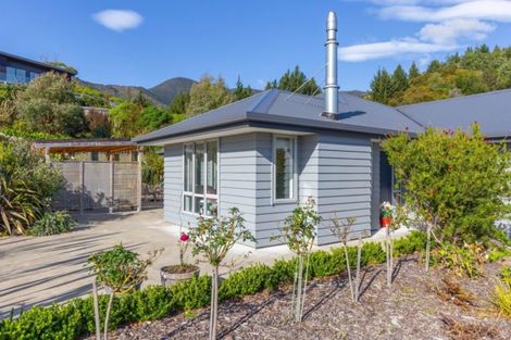 Photo of property in 9 Tui Drive, Picton, 7220