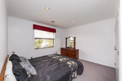 Photo of property in 16 Liberty Grove, Kelvin Grove, Palmerston North, 4414