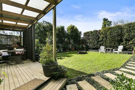 Photo of property in 21 Mcrae Road, Mount Wellington, Auckland, 1060