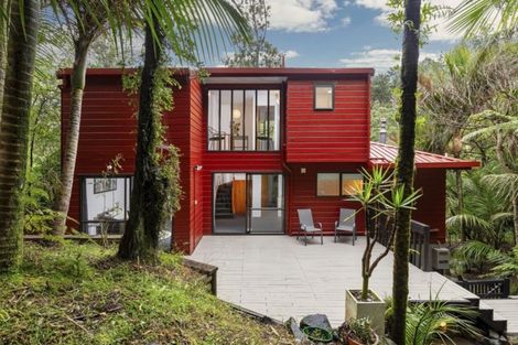 Photo of property in 64 Wood Bay Road, Titirangi, Auckland, 0604
