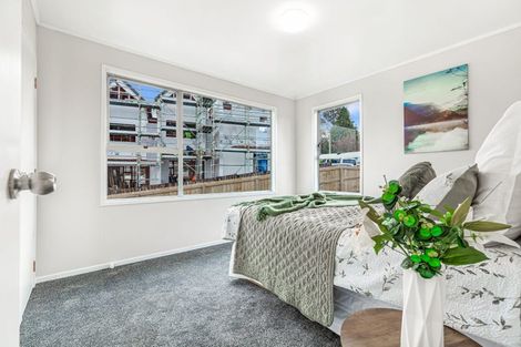 Photo of property in 13 Cherry Tree Place, Massey, Auckland, 0614