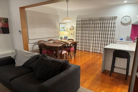 Photo of property in 8 Newcombe Crescent, Karori, Wellington, 6012