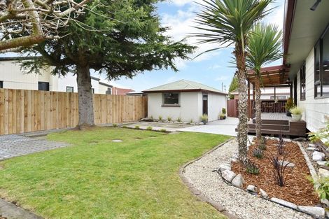 Photo of property in 102a Amyes Road, Hornby, Christchurch, 8042