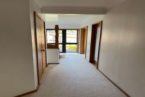 Photo of property in 9 Poaka Place, Beach Haven, Auckland, 0626
