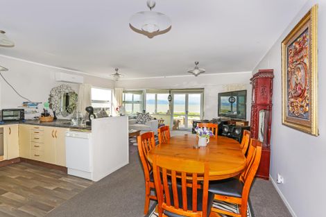 Photo of property in 875 East Coast Road, Kaiaua, Pokeno, 2473