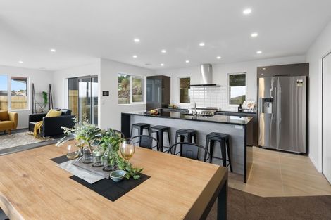 Photo of property in 103 Kakariki Grove, Waikanae, 5036