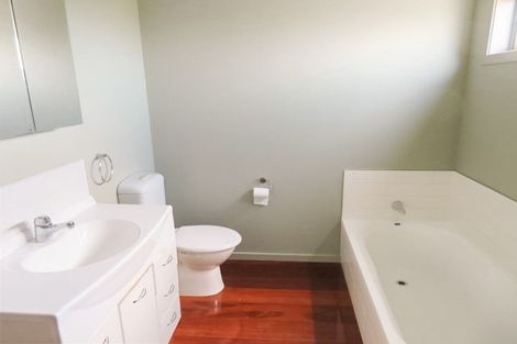 Photo of property in 27a Hawtrey Terrace, Churton Park, Wellington, 6037