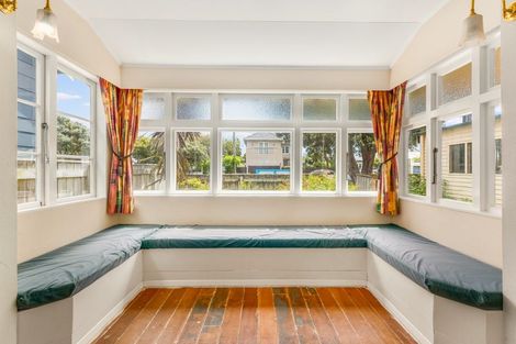 Photo of property in 23 Tuatoru Street, Eastbourne, Lower Hutt, 5013