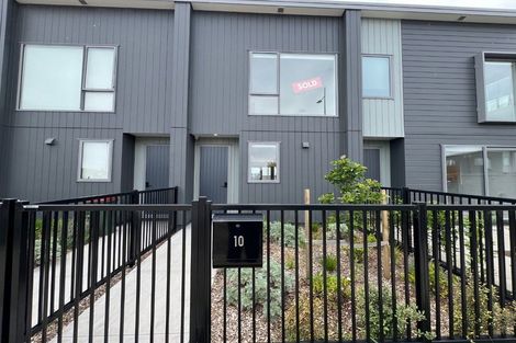 Photo of property in 10 Park Green Avenue, Rosehill, Papakura, 2113
