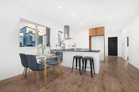 Photo of property in 20 Herekino Street, Westgate, Auckland, 0814