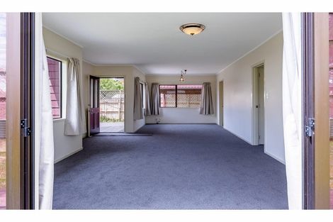 Photo of property in 3/54 Swanson Road, Henderson, Auckland, 0610