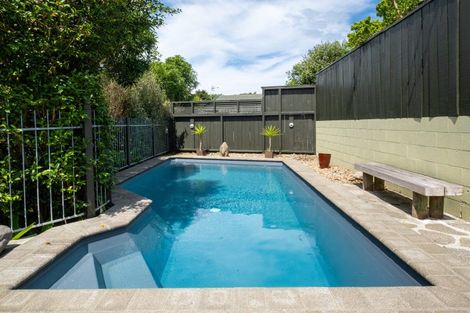 Photo of property in 33 Reeve Drive, Havelock North, 4130