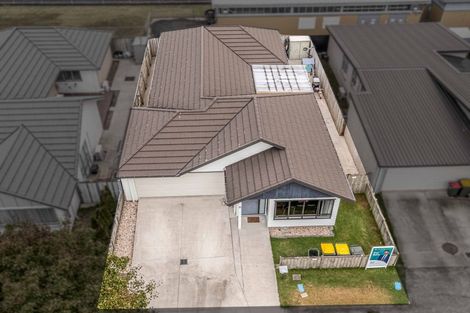 Photo of property in 17 Kotuku Crescent, Takanini, 2112
