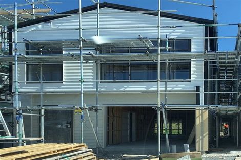 Photo of property in 33 Matakohe Road, Westgate, Auckland, 0814