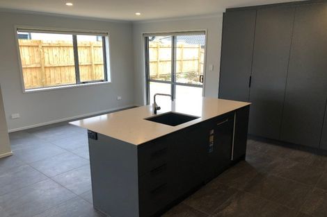 Photo of property in 7 Verdot Close, Kumeu, 0810