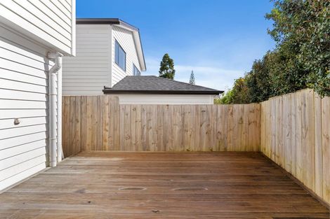 Photo of property in 86a Kelman Road, Kelston, Auckland, 0602
