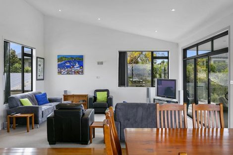 Photo of property in 10 Te Waaka Terrace, Kuratau, Turangi, 3381