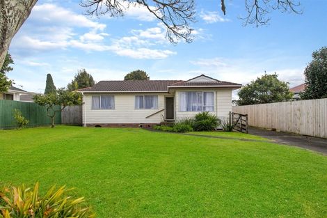 Photo of property in 12 Crispian Place, Weymouth, Auckland, 2103