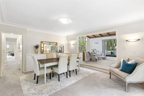 Photo of property in 13 Seymour Road, Mellons Bay, Auckland, 2014