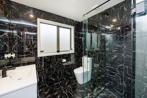 Photo of property in 12 Ivy Lane, Kelvin Grove, Palmerston North, 4414