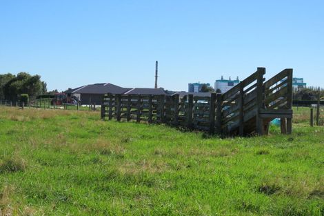 Photo of property in 26 Mckinnon Road, Edendale, 9893