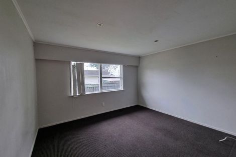 Photo of property in 111 Weymouth Road, Manurewa, Auckland, 2102