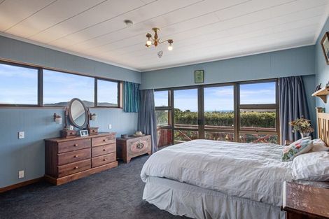 Photo of property in 15 Frimley Terrace, Waikanae Beach, Waikanae, 5036