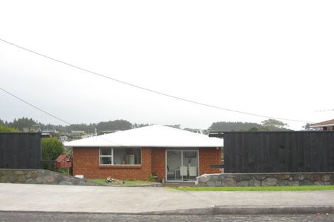 Photo of property in 28 Pitcairn Street, Oakura, 4314