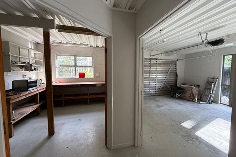 Photo of property in 12 Aubrey Street, New Plymouth, 4310