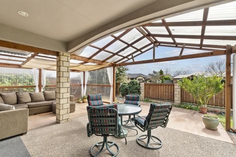 Photo of property in 11 Woodham Place, Rototuna North, Hamilton, 3210